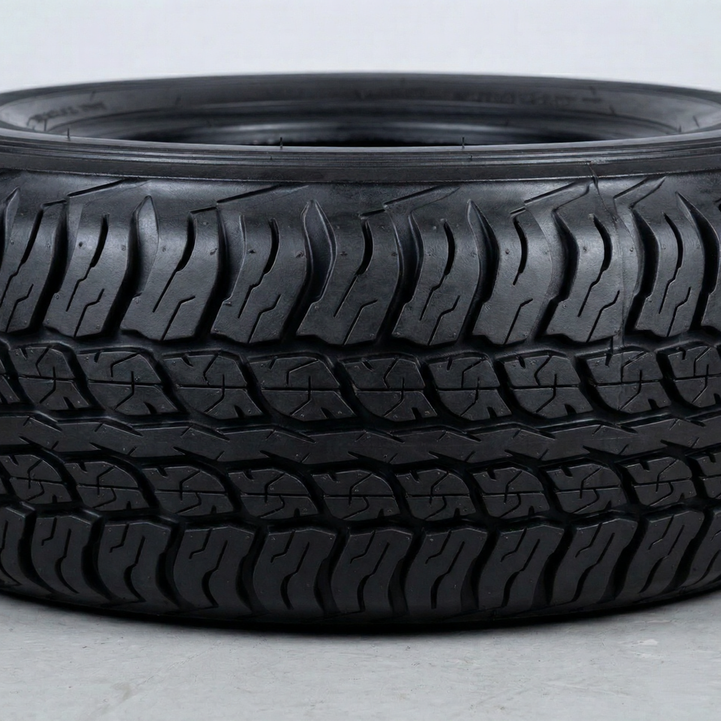Neumático 225/70 R17 Grandtrek